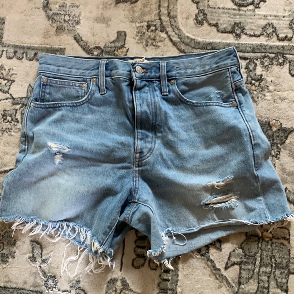 Madewell relaxed mid length shorts